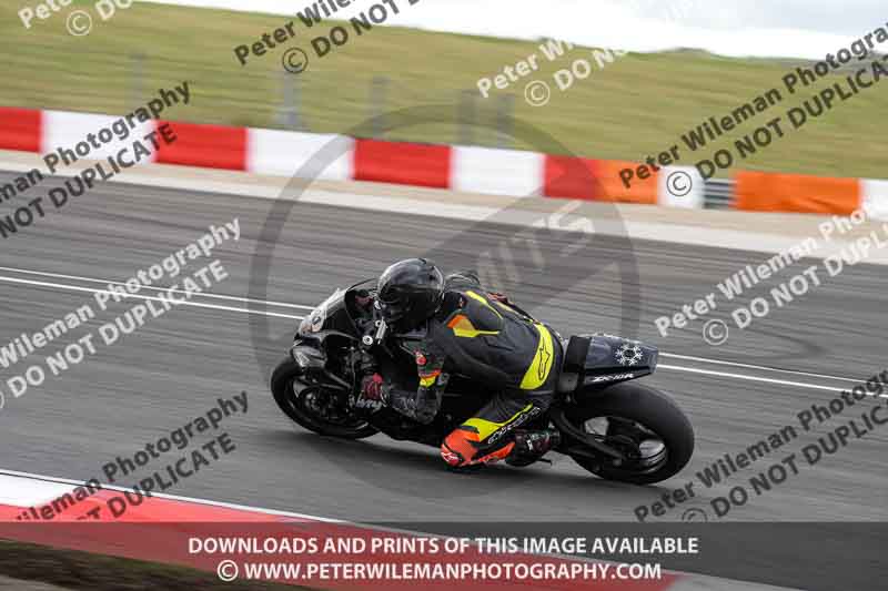 cadwell no limits trackday;cadwell park;cadwell park photographs;cadwell trackday photographs;enduro digital images;event digital images;eventdigitalimages;navarra;no limits trackdays;peter wileman photography;racing digital images;trackday digital images;trackday photos